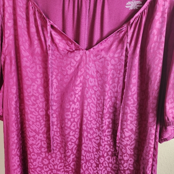 Lane Bryant Womens |22/24| Magenta Pink Leopard Print Swing Tee Blouse - Picture 3 of 5